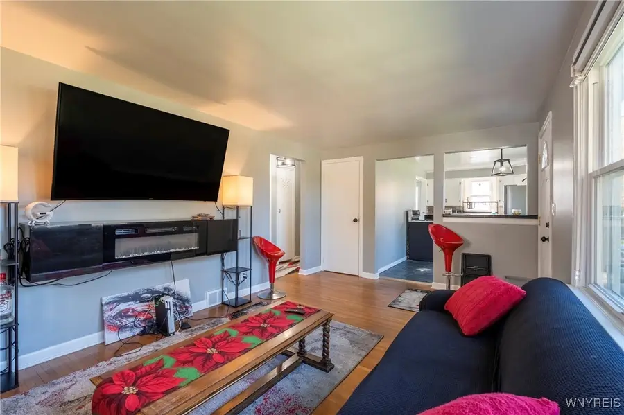 5645 West Lane, Lake View, NY 14085 - Image #3