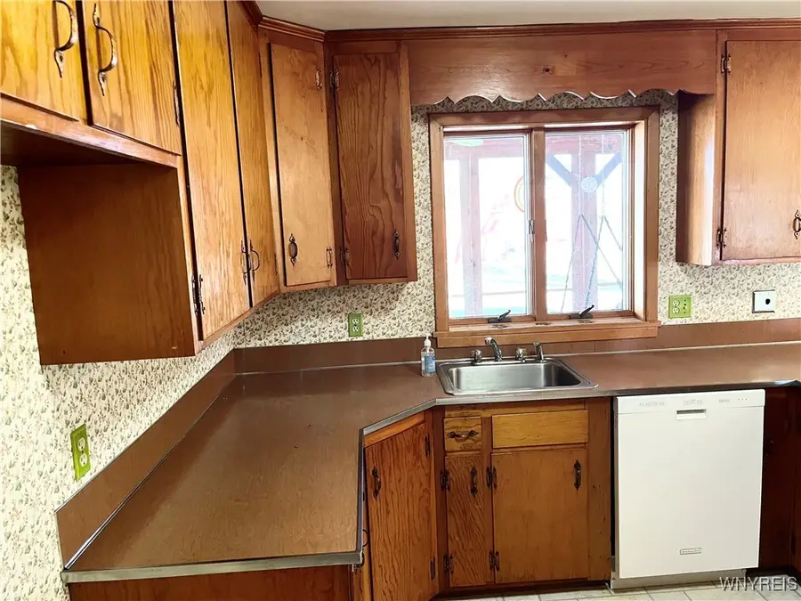 12156 Liberia Road, East Aurora, NY 14052 - Image #2