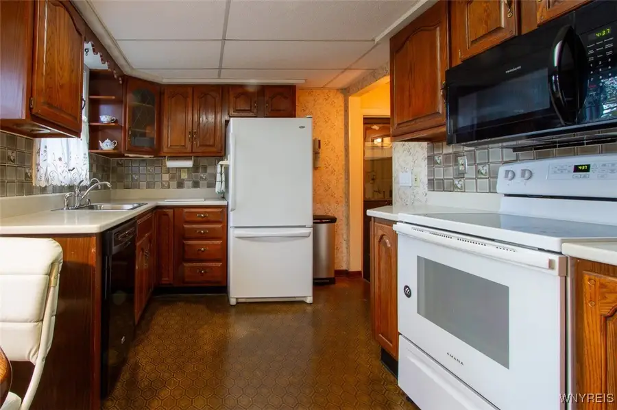 773 Beach Road, Buffalo, NY 14225 - Image #2