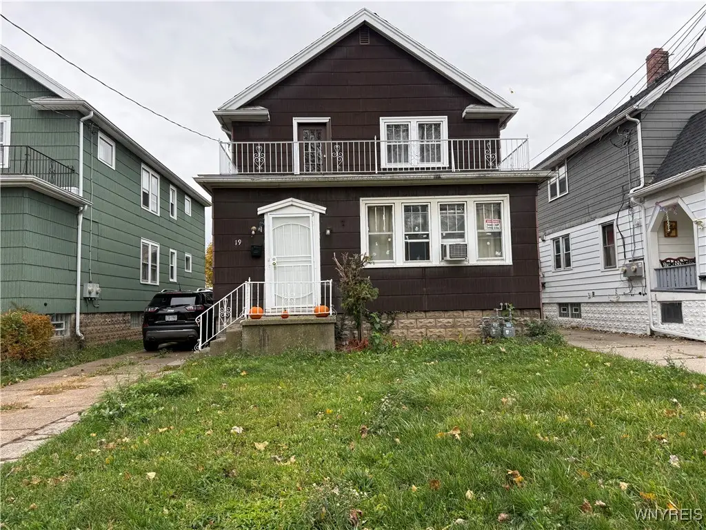 19 Dunlop Avenue, Buffalo, NY 14215 - #1
