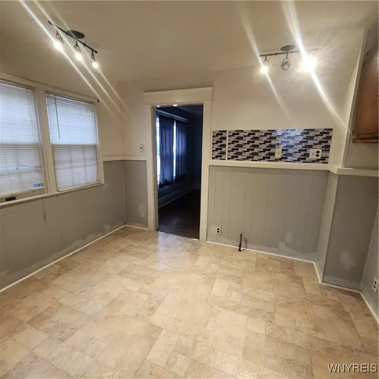 38 Wyandotte Avenue, Buffalo, NY 14207 - Image #3