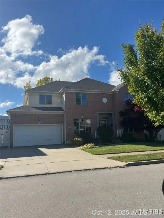 77 William Price Parkway, Buffalo, NY 14214