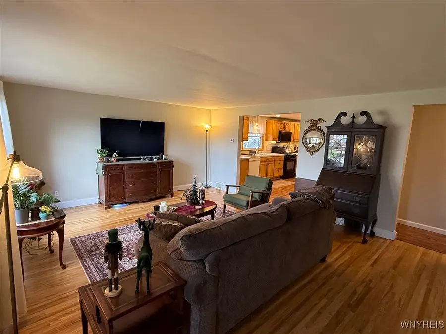 104 Tudor Boulevard, Buffalo, NY 14220 - Image #2