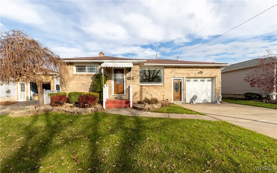 220 Enez Drive, Depew, NY 14043 - Image #2