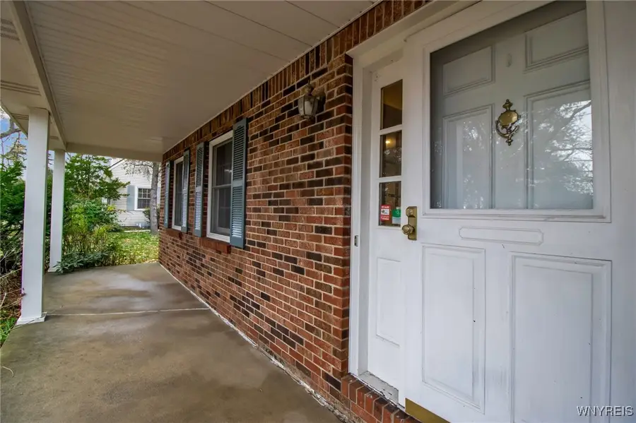 6689 Jewett Holmwood Road, Orchard Park, NY 14127 - Image #2