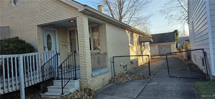 135 Mildred Drive, Buffalo, NY 14225 - Image #2