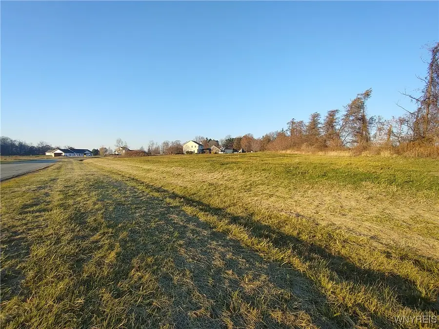 1269 Lake Pointe Drive, Appleton, NY 14008 - Image #3