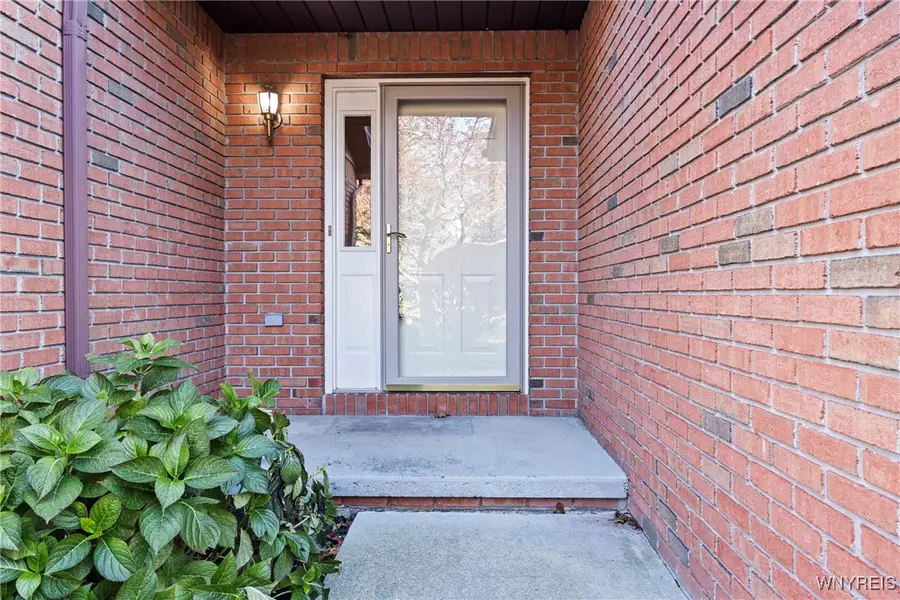 5225 Bridle Path Lane, Lewiston, NY 14092 - Image #3