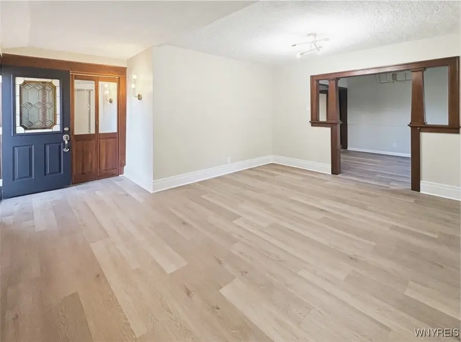 991 Mineral Springs Road, Buffalo, NY 14224 - Image #3