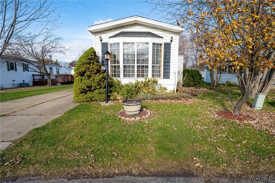 17 Rippleway Drive, Hamburg, NY 14075 - Image #1