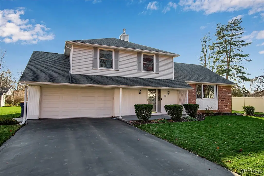 10 Mcintosh Drive, Lockport, NY 14094 - Image #1