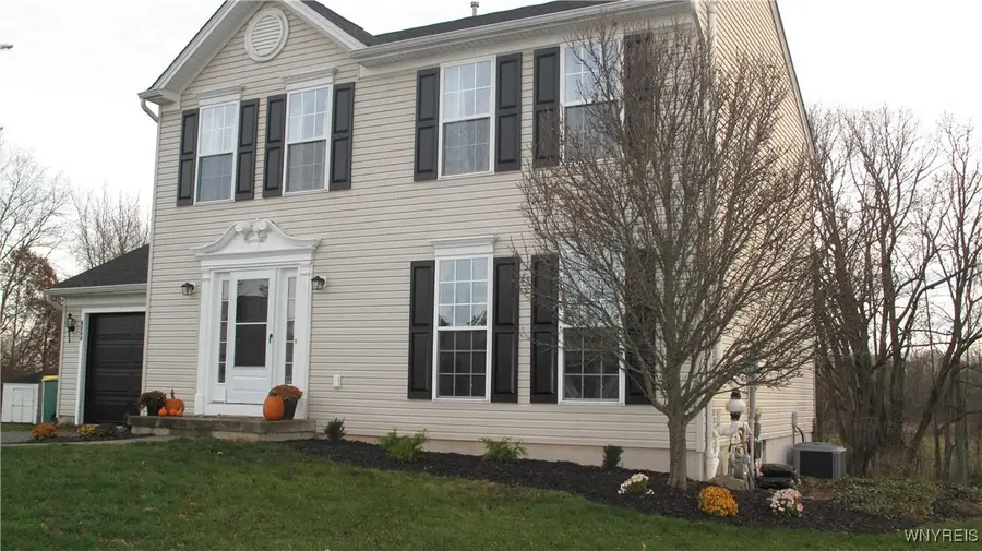 6344 Green Valley Lane, Lockport, NY 14094 - Image #3