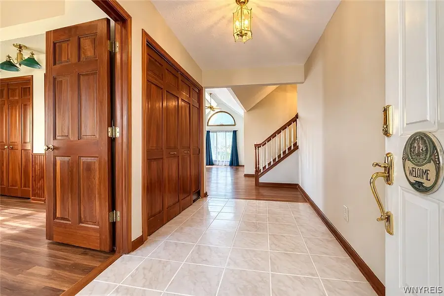 3226 E River Road, Grand Island, NY 14072 - #2