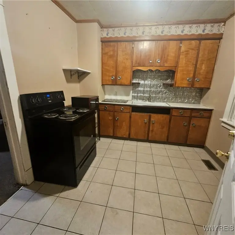 1614 Ferry Avenue, Niagara Falls, NY 14301 - Image #2