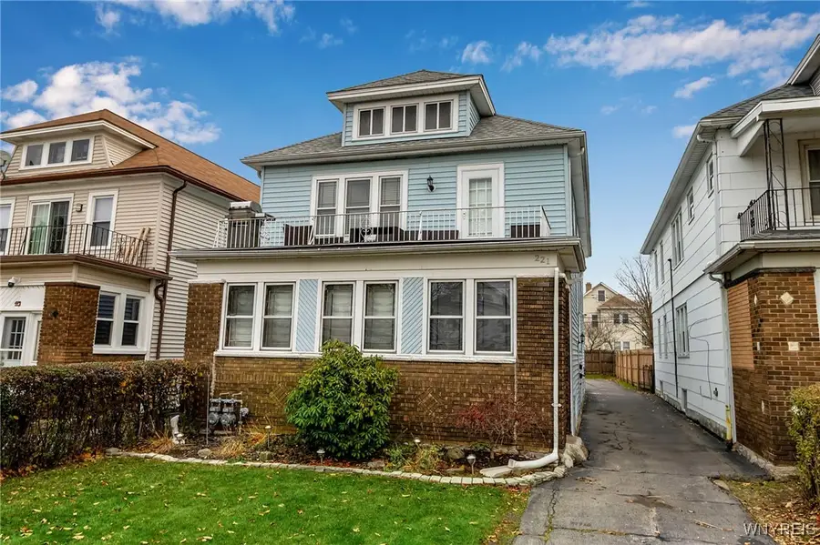 221 Lovering Avenue, Buffalo, NY 14216 - Image #2