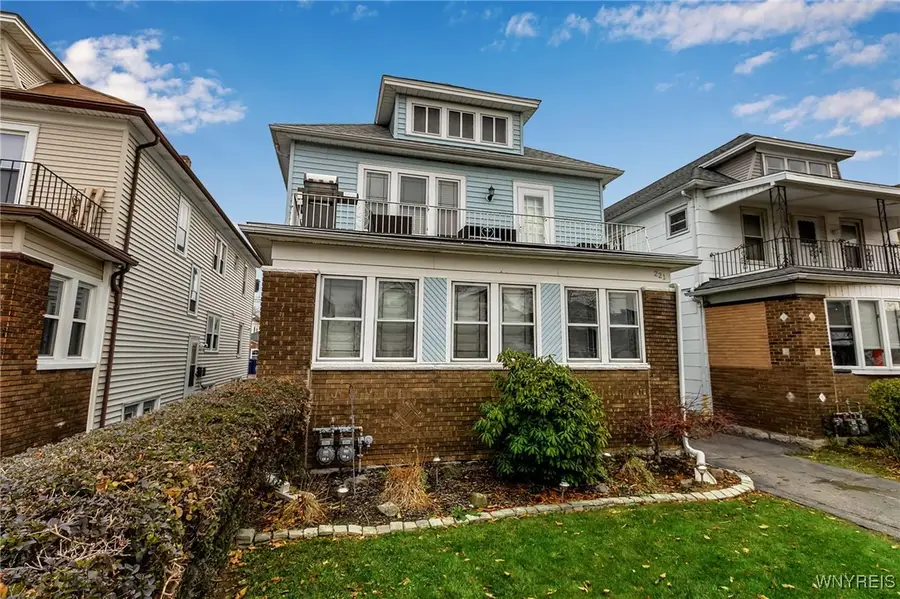 221 Lovering Avenue, Buffalo, NY 14216 - Image #3