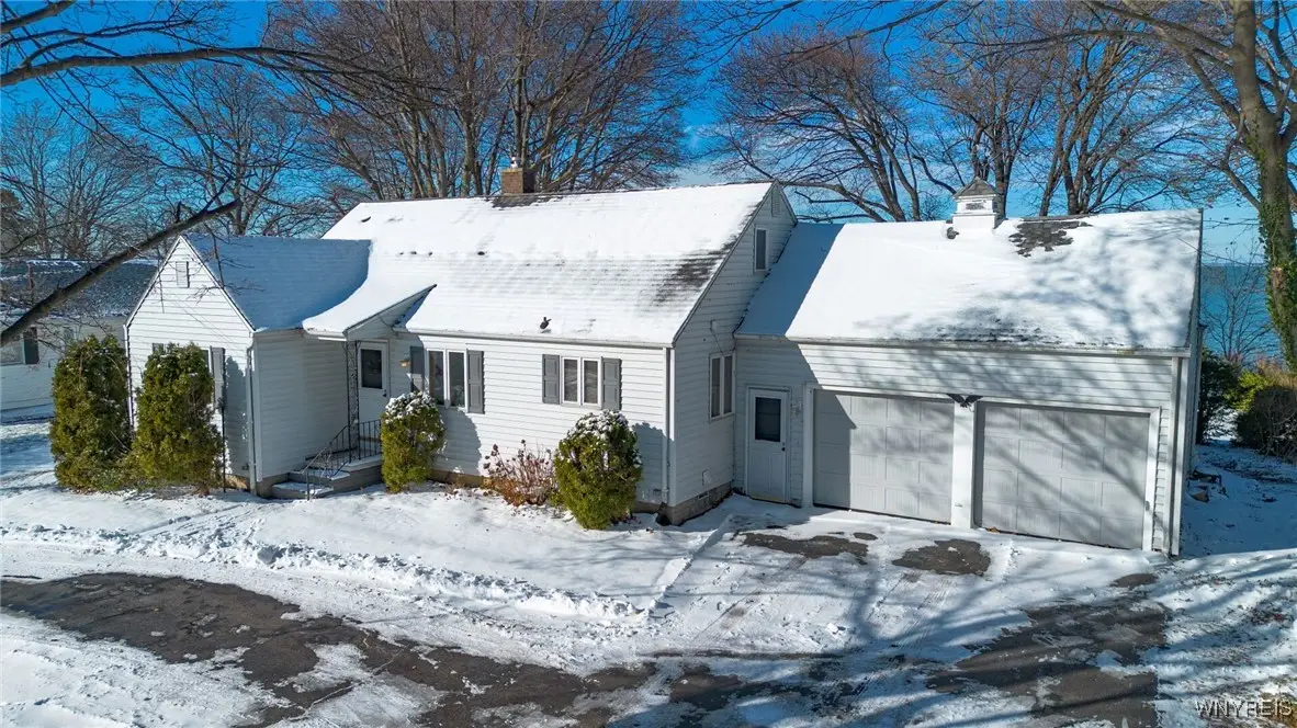 4560 Lake Shore Road, Hamburg, NY 14075 - Image #1