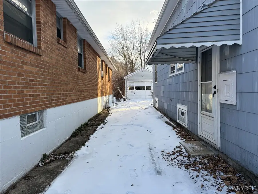 601 Minnesota Avenue, Buffalo, NY 14215 - Image #2