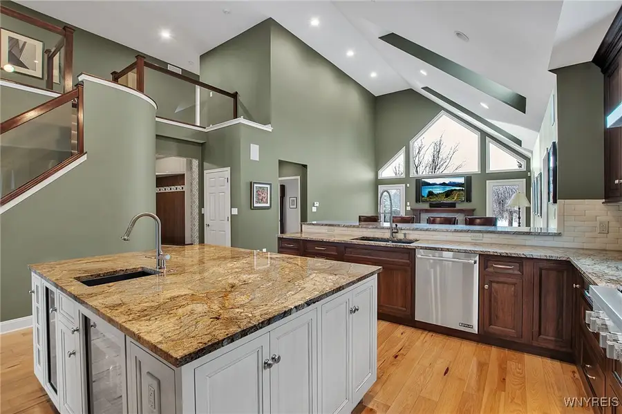 112 Haverford Lane, Buffalo, NY 14221 - Image #2