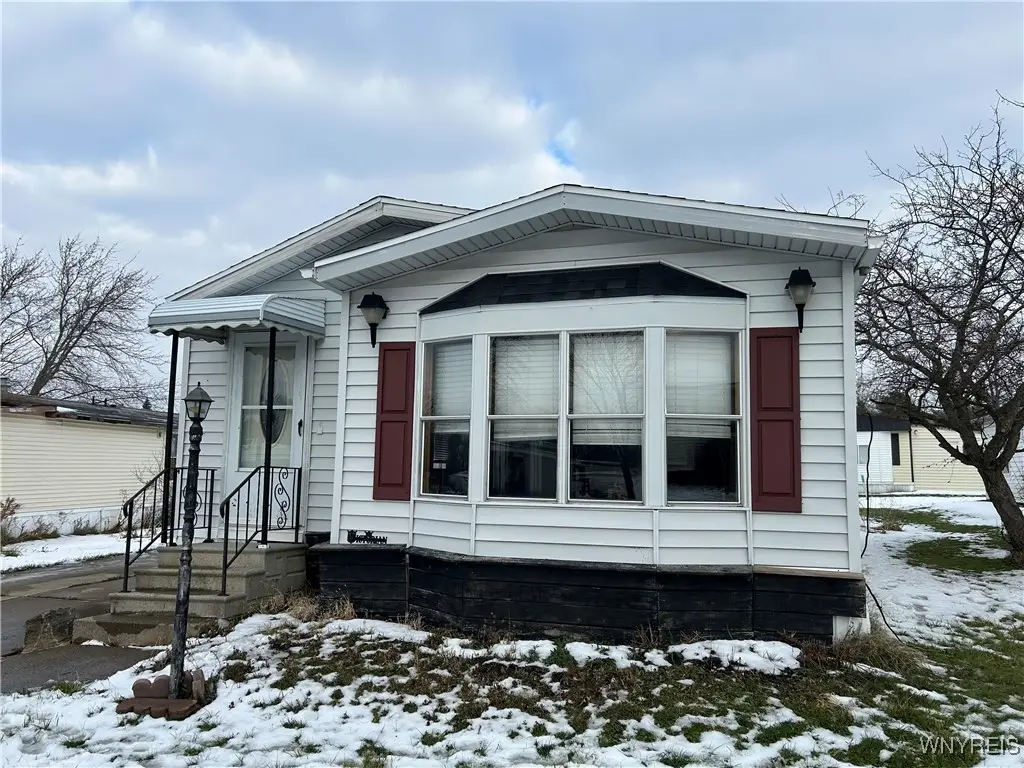 12 N Whispering Lane, Hamburg, NY 14075 - #1