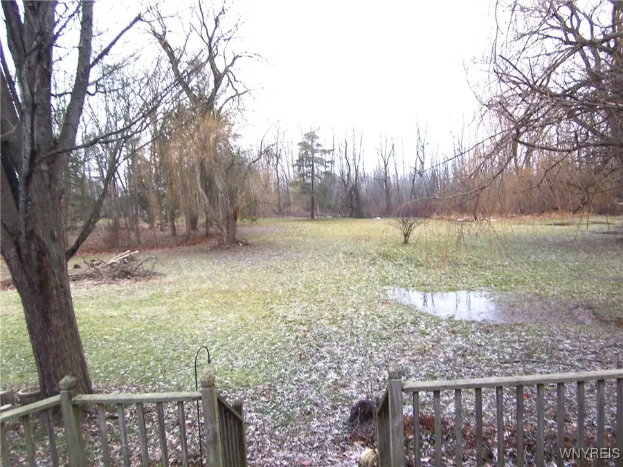 8 Lawrence Avenue, Corfu, NY 14036 - Image #3