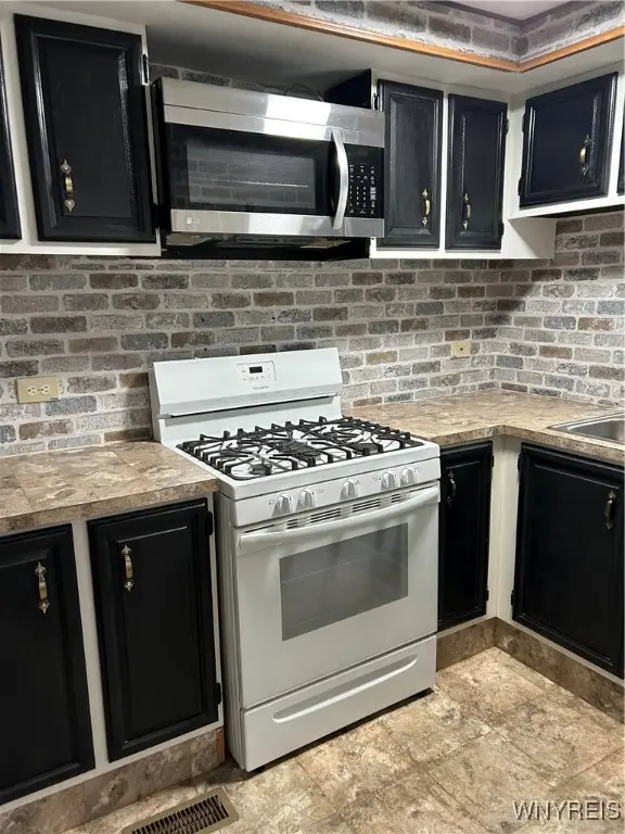 1072 Creekside Drive, Derby, NY 14047 - Image #2