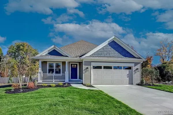 4543 Camp Rd #L90, Hamburg, NY 14075