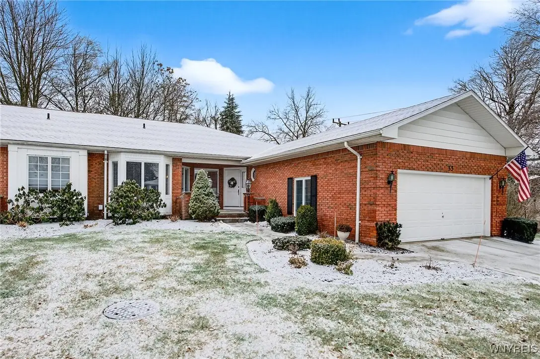 35 Hampton Hill Drive, Buffalo, NY 14221 - Image #1