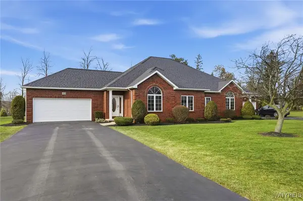 4883 Waterford Place, Lockport, NY 14094