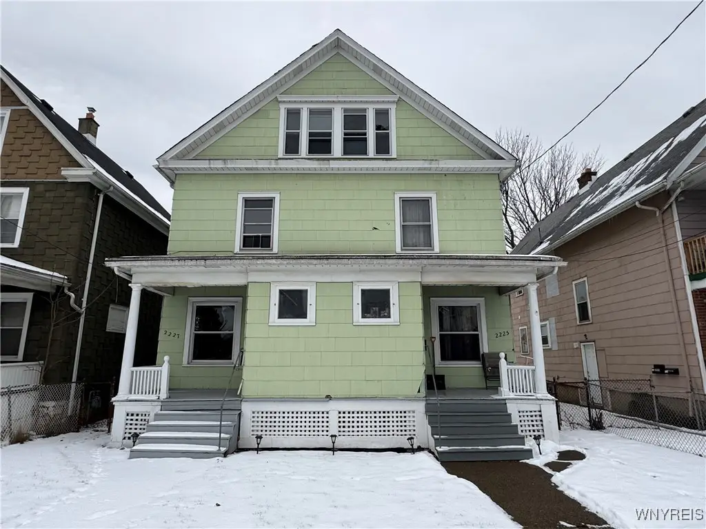 2225 Whitney Avenue, Niagara Falls, NY 14301 - Image #1