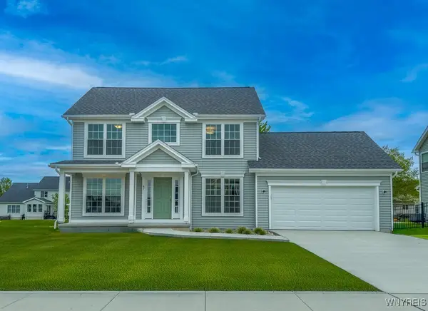 47 Greenspring Court, West Seneca, NY 14224