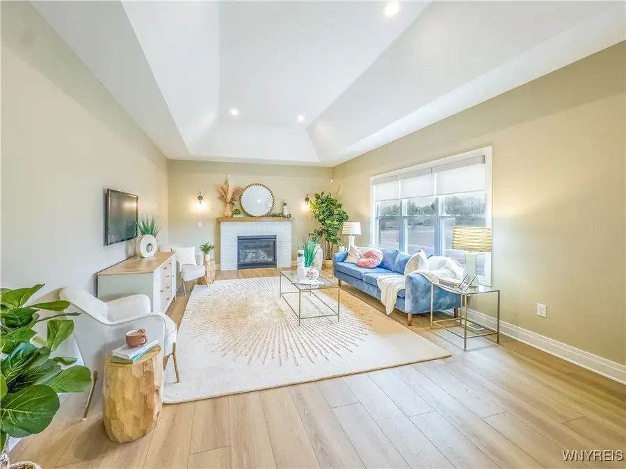 8931 Country Club Drive, Clarence Town, NY 14032 - Image #3