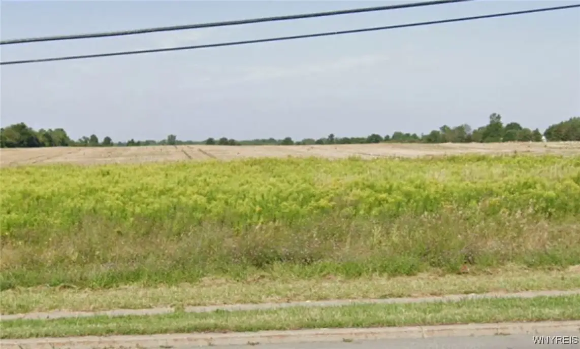 6071 Robinson Road, Lockport, NY 14094 - Image #1