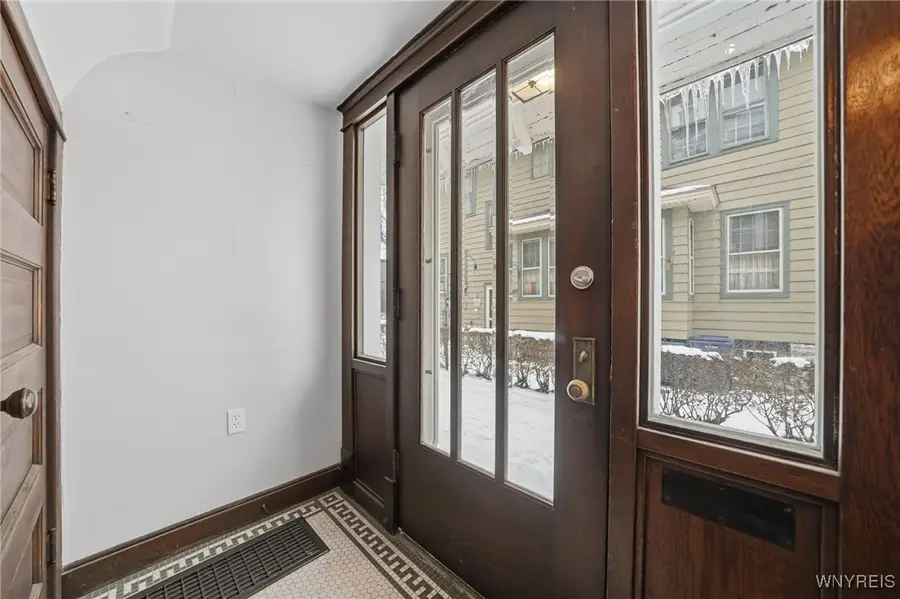 407 Huntington Avenue, Buffalo, NY 14214 - Image #2