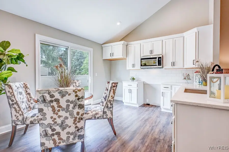 22 A Stonham Place, Amherst, NY 14221 - Image #2