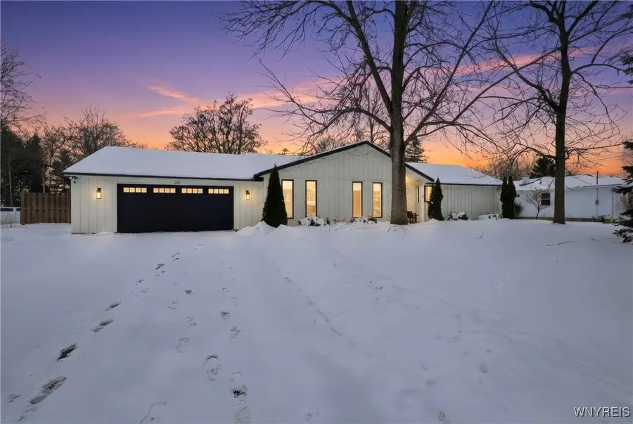 210 Stuewe Road, Getzville, NY 14068 - Image #2