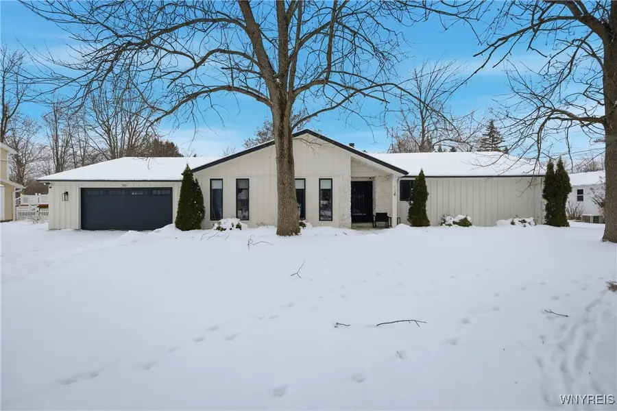 210 Stuewe Road, Getzville, NY 14068 - Image #3
