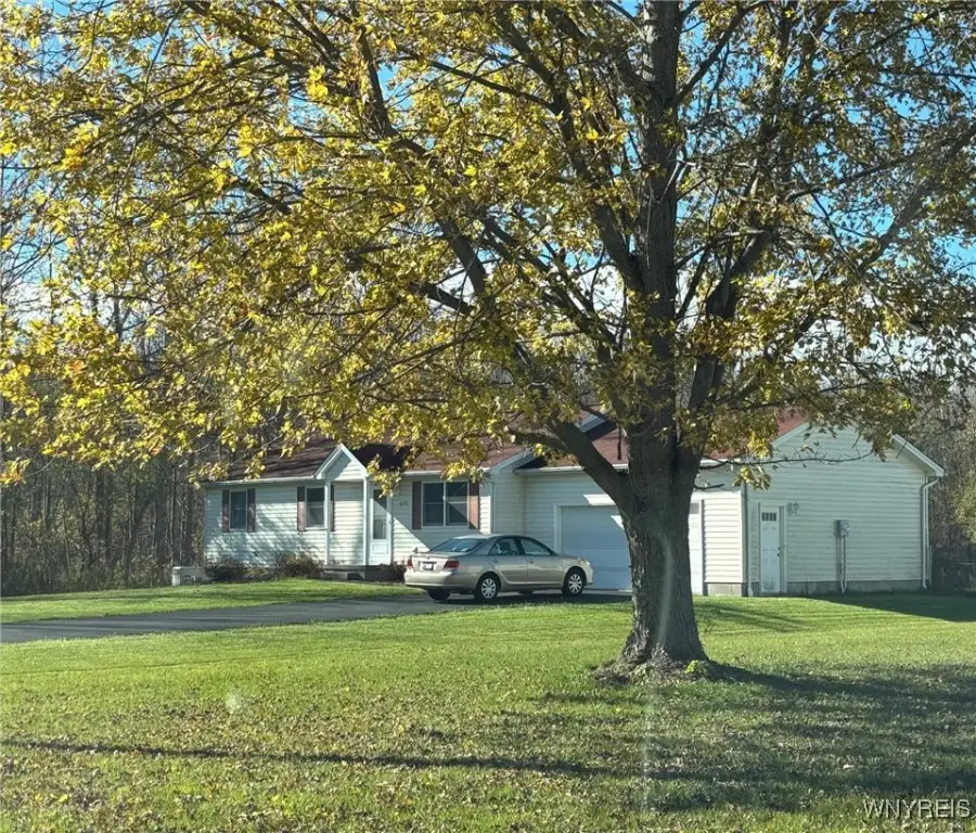 6702 Minnick Road, Lockport, NY 14094 - Image #3