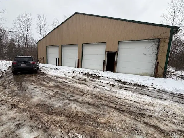 10849 Maple Ridge Road, Medina, NY 14103 - Image #2