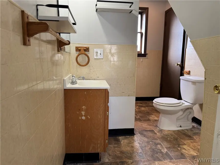 2494 Michigan Avenue, Niagara Falls, NY 14305 - Image #3