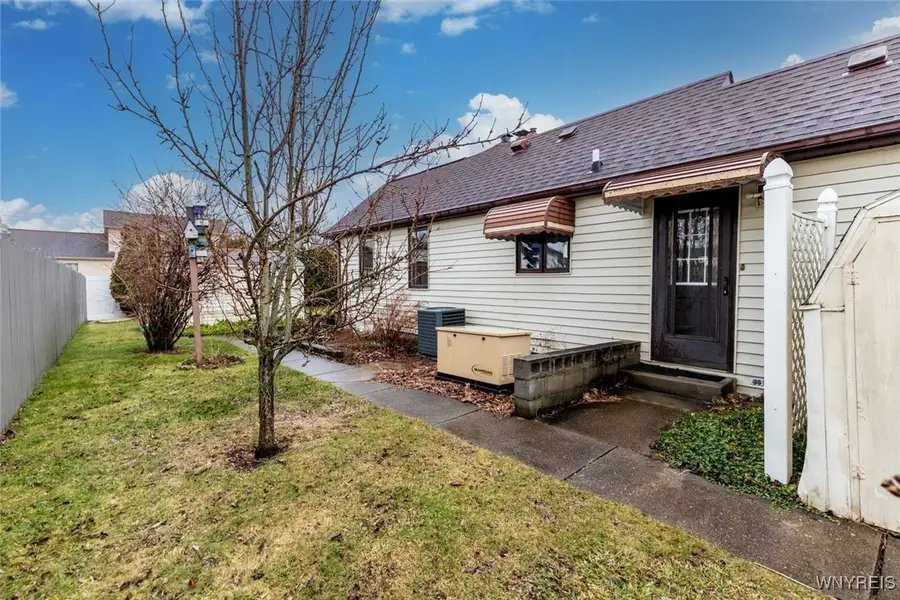 2568 Joann Court, Niagara Falls, NY 14304 - Image #3