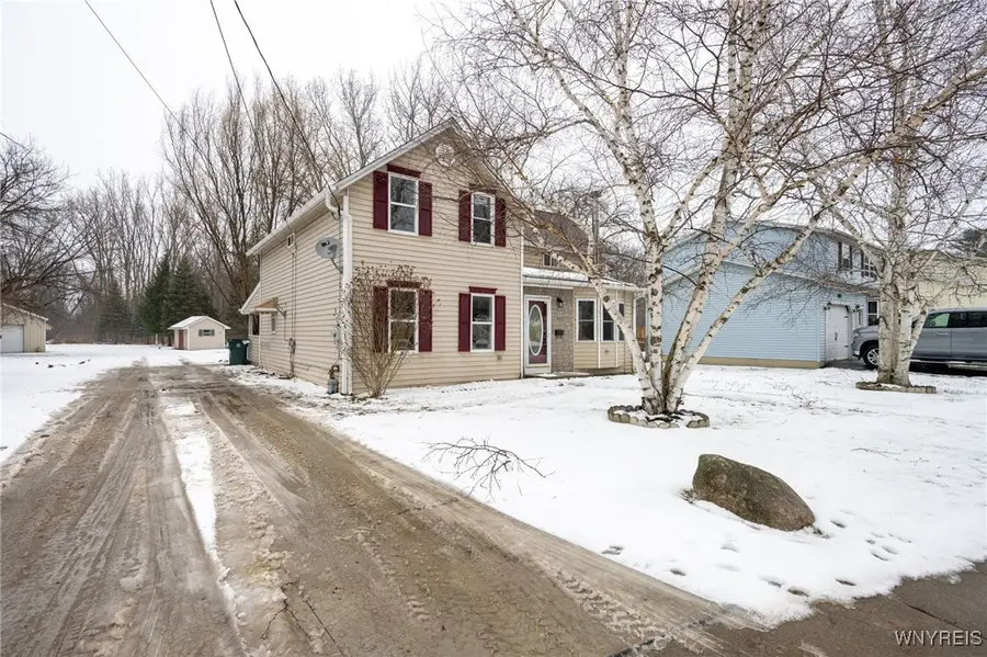 997 Ruie Road, North Tonawanda, NY 14120 - Image #2