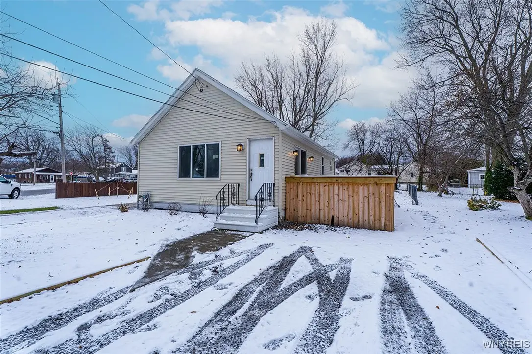 2697 Riverton Avenue, Hamburg, NY 14075 - Image #1