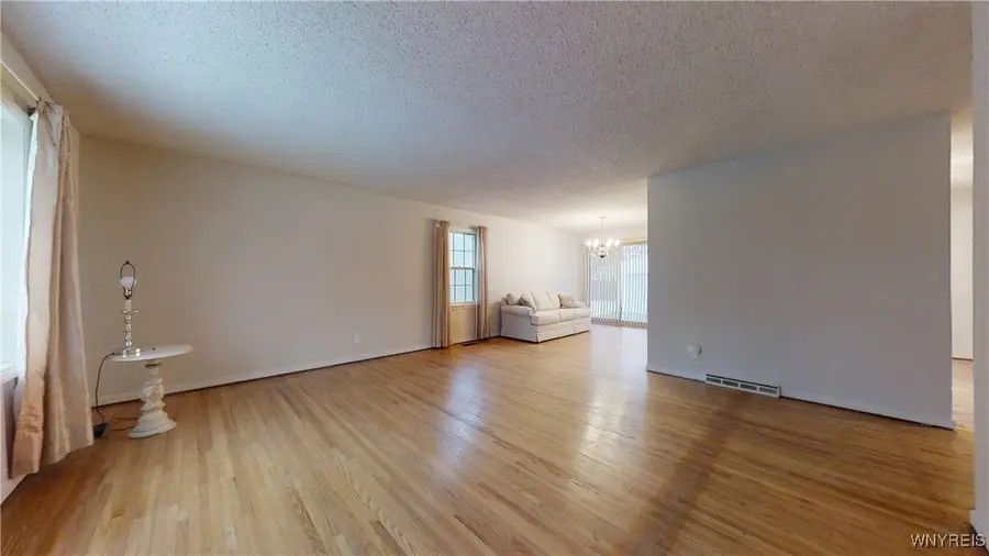 85 Halladay Lane, Tonawanda, NY 14150 - Image #3