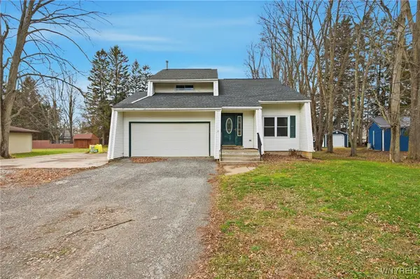 2972 Rosemarie Circle, Newfane, NY 14108