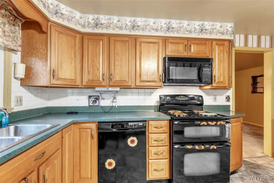 81 Fuller Avenue, Tonawanda, NY 14150 - Image #3