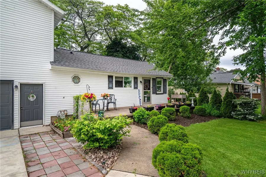 5176 Orchard Avenue, Hamburg, NY 14075 - Image #2