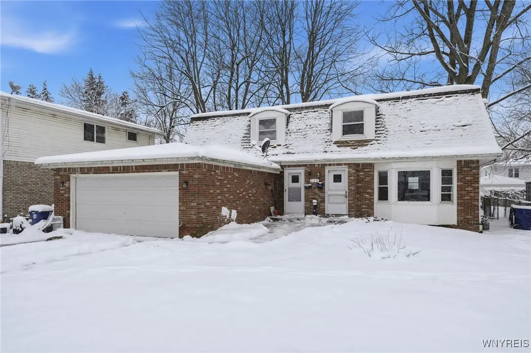 125 E Summerset Lane, Buffalo, NY 14228 - Image #1