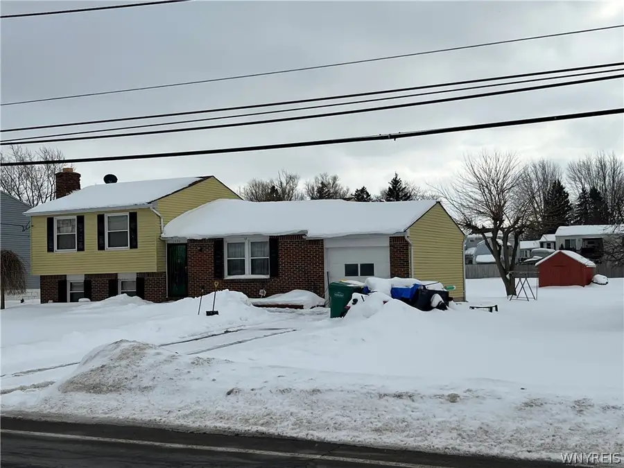 6836 E High Street, Lockport, NY 14094 - #3