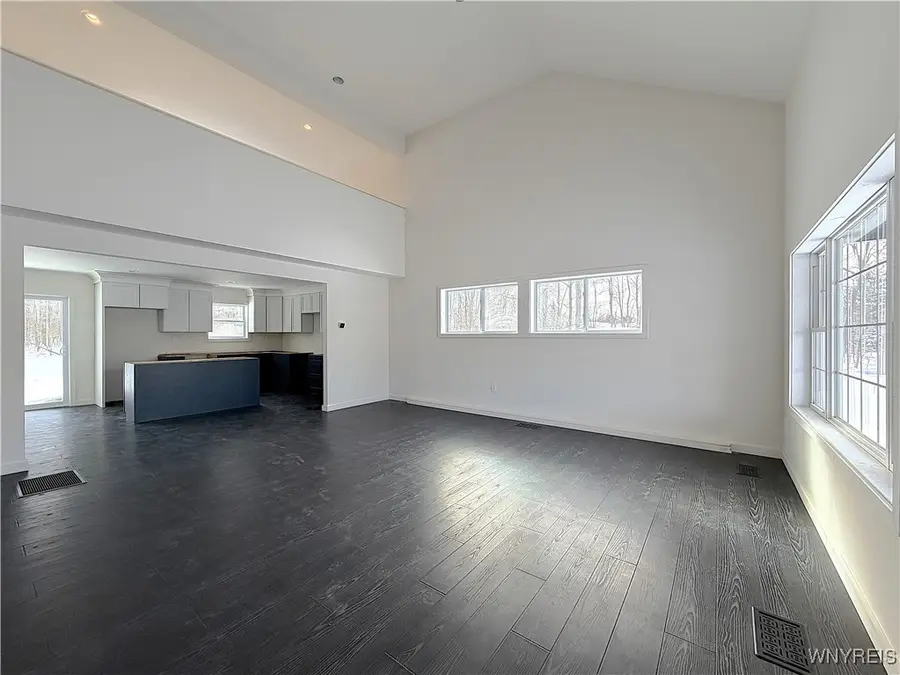 595 Seneca Road, Angola, NY 14006 - Image #3